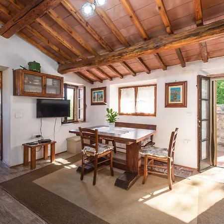 La Casina By Interhome Gabellino